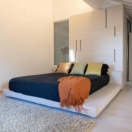 Luxury Rooftop Piazza Erbe Βερόνα