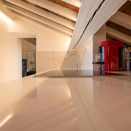 Appartement Luxury Rooftop Piazza Erbe *